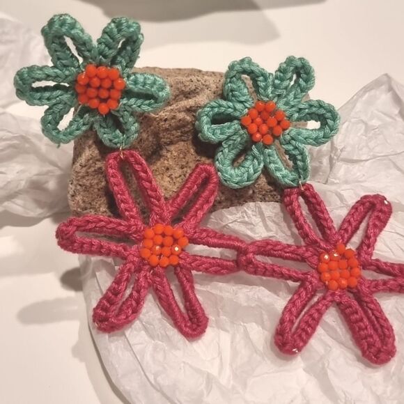 New ZARA Bright Flower Beaded Earrings - Picture 5 of 10